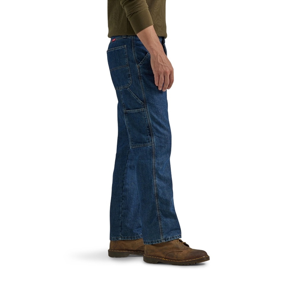 NWT Wrangler Men's and Big Men's Relaxed Fit Fleece Lined Cargo Jean size: 40x32 - Picture 3 of 13